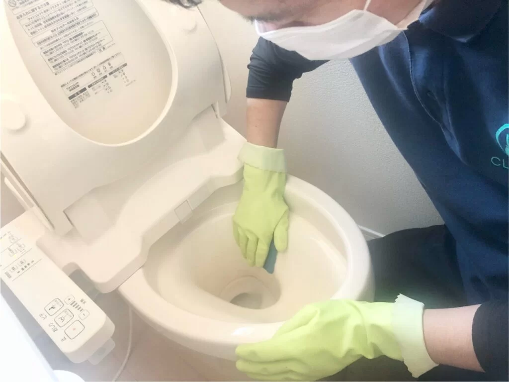 トイレ清掃のイメージ